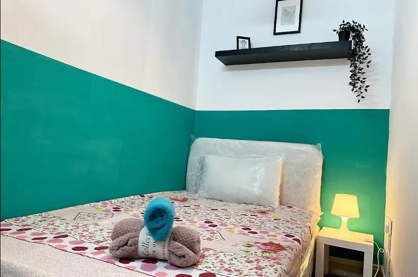 Bagpack Double Partition Room In Tecom Near Metro Dubai Homestay